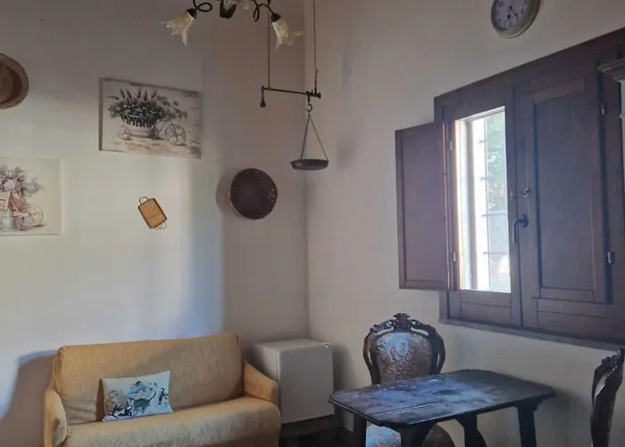 La Mandragola Relais בית חווה קרוטונה